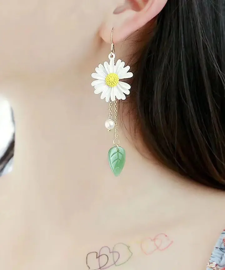 Modern Yellow Sterling Silver Overgild Pearl Little Daisy Drop Earrings LY8971
