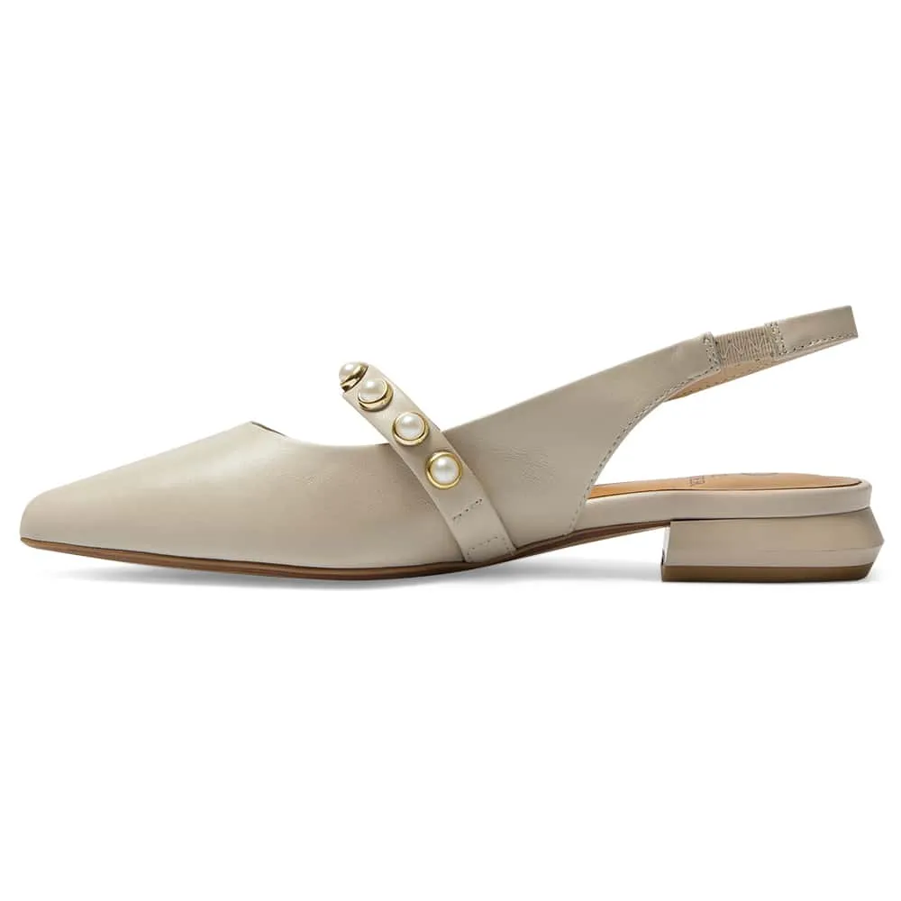 Opal Flat in Ivory Leather