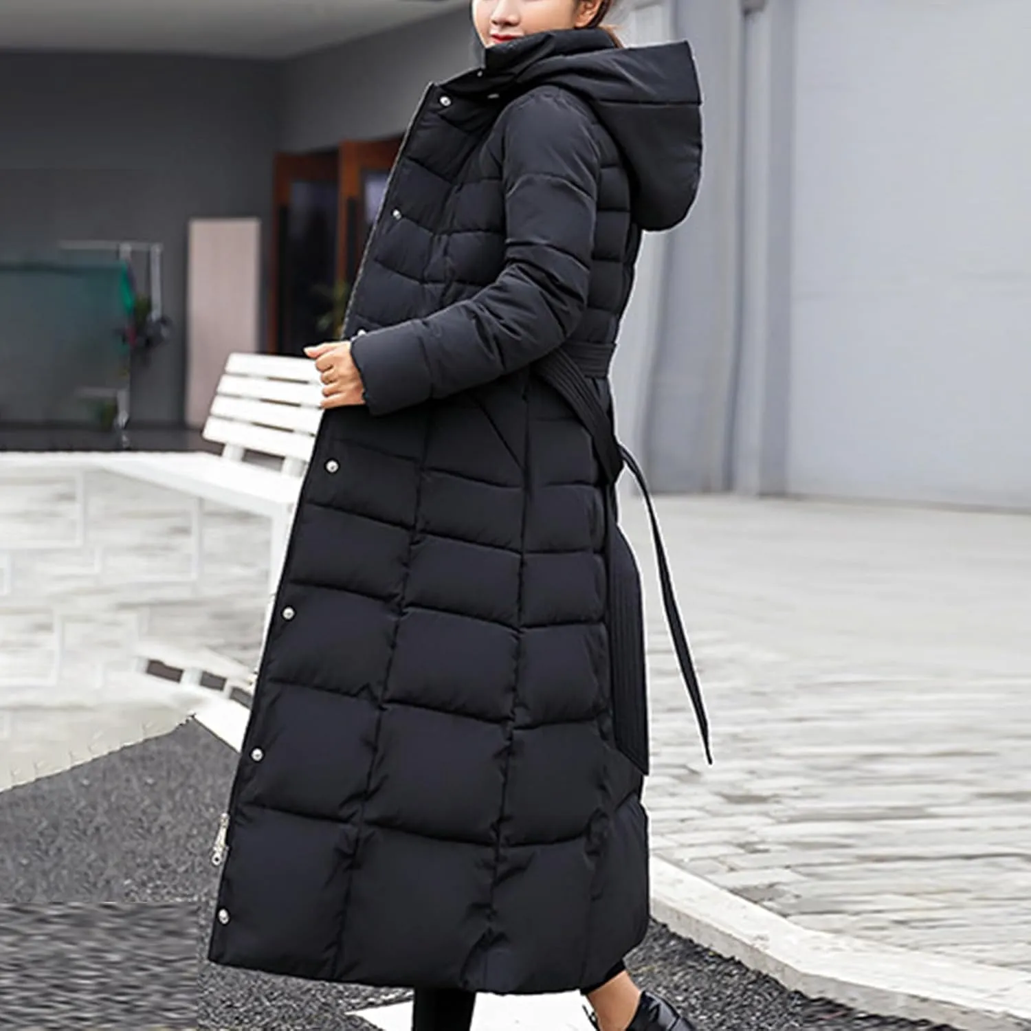 SMIDOW Womens Fashion Hooded Coat 2023 Quilted Long Puffer Jackets Waterproof Warm Winter Maxi Length Parka Coats