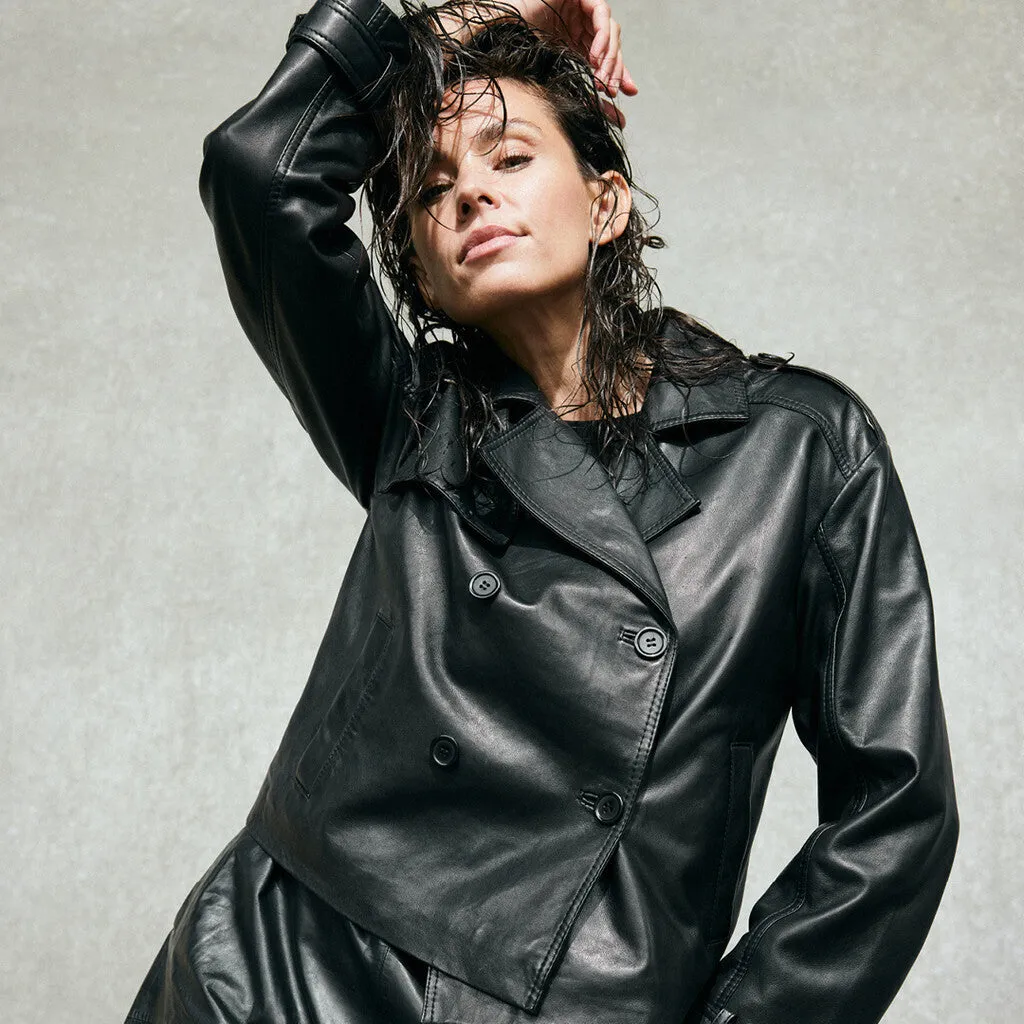 Trendy kort May trenchcoat i blødt skind / 51146 - Black (Nero)